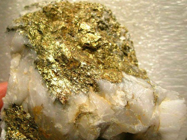 金矿石 金矿石