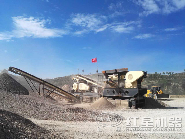 运用于矿山建筑的移动破碎机 运用于矿山建筑的移动破碎机